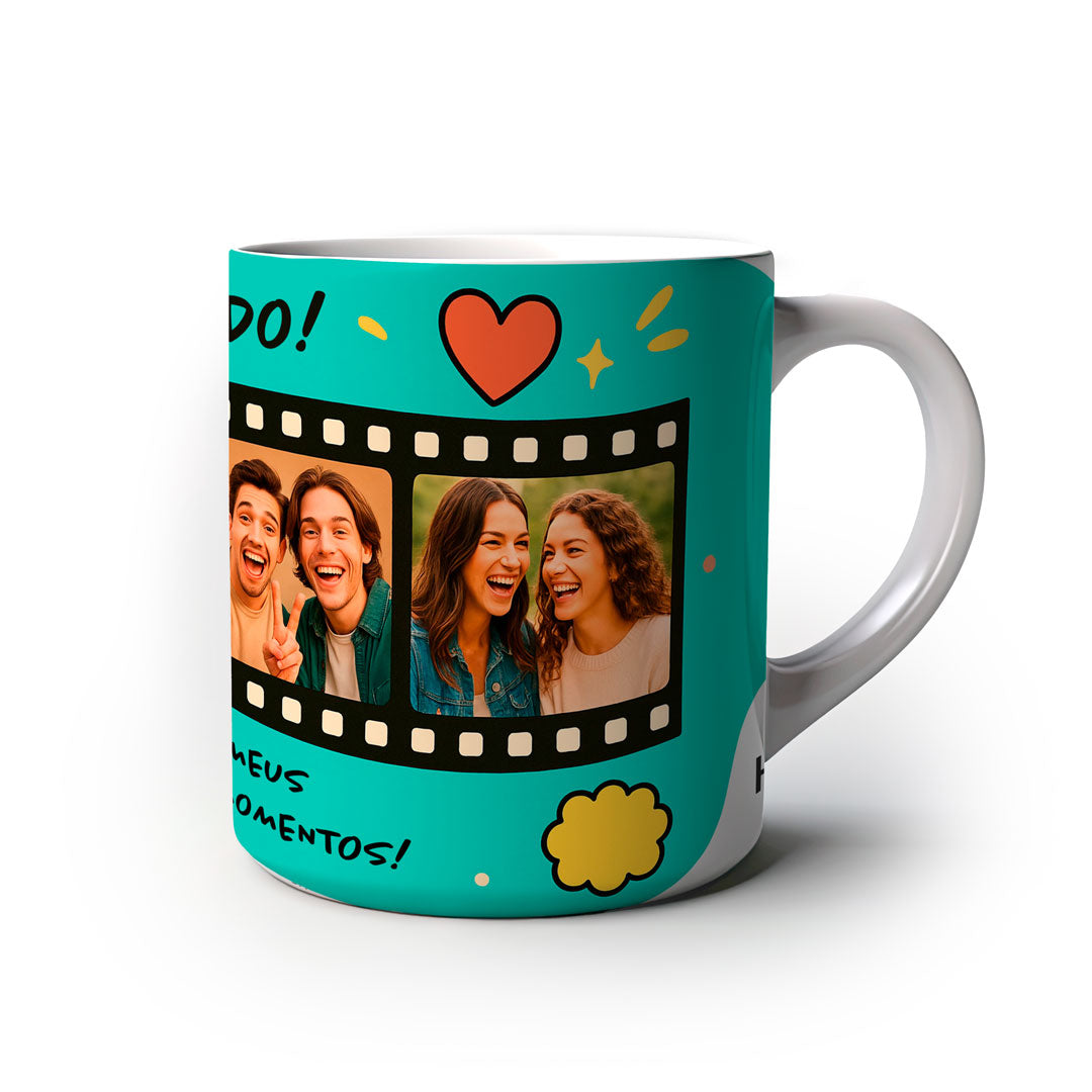 Caneca personalizada com tema de amizade, fotos em moldura de filme fotográfico, fundo azul turquesa com estrelas e mensagem “Obrigado pelos melhores momentos