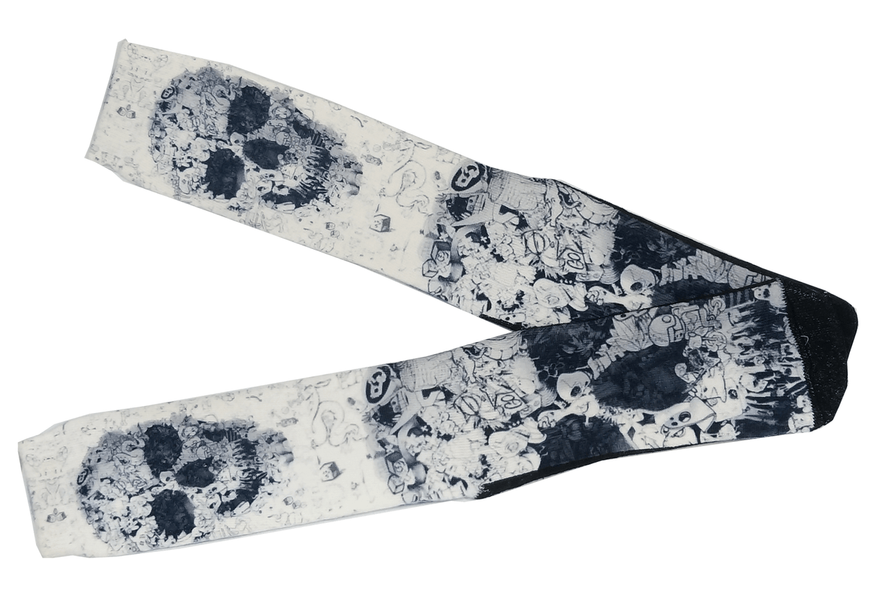 Meias de Cano Alto Estampadas com Caveira Branca cruzado