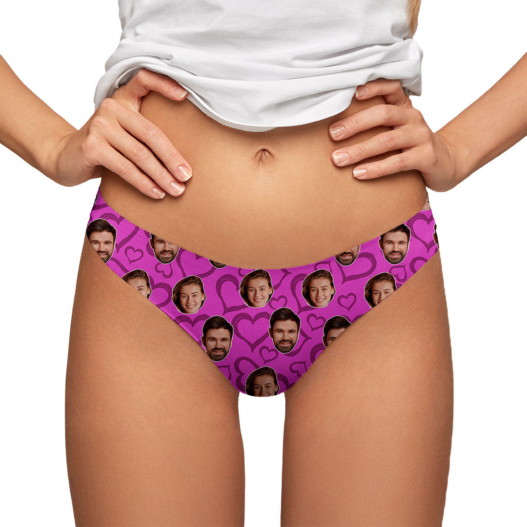 Calcinha Personalizada Corações rosxa frrente
