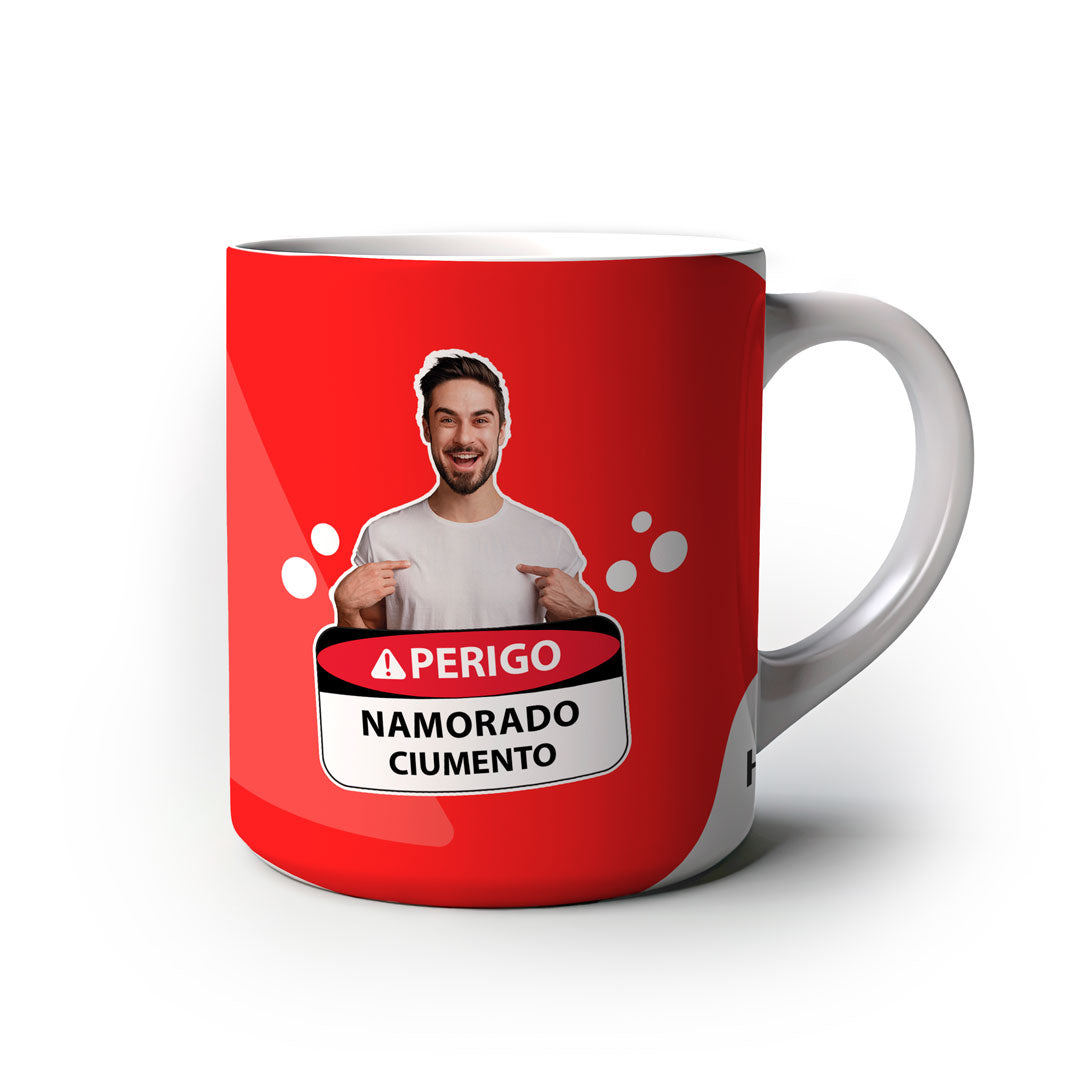 Caneca personalizada  vermelha com frase engraçada para namorado ciumento, ideal para presente divertido 